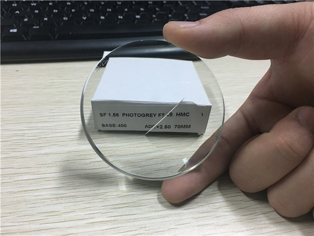 FT-28 Transition Bifocal Semi Finished Lens Blanks Anti Reflection Coating 1.56 Index